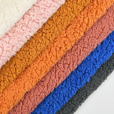 Средний вес полиэстерный полиэфирный шерпа шерстяной шерсти для куртки