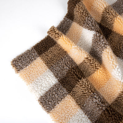 Домой Текстиль 36F Плотность Платонная Jacquard Шерпа шерстяной ткань для зимней куртки и пальто